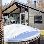 8 Person In Ferienhaus *